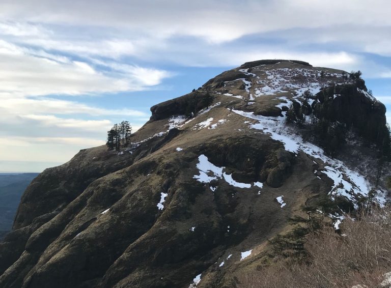 Saddle mountain hike