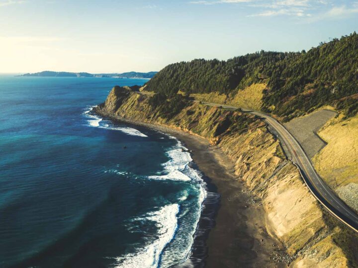 A Legendary Oregon Coast Road Trip—35 Stops & 3 Itineraries