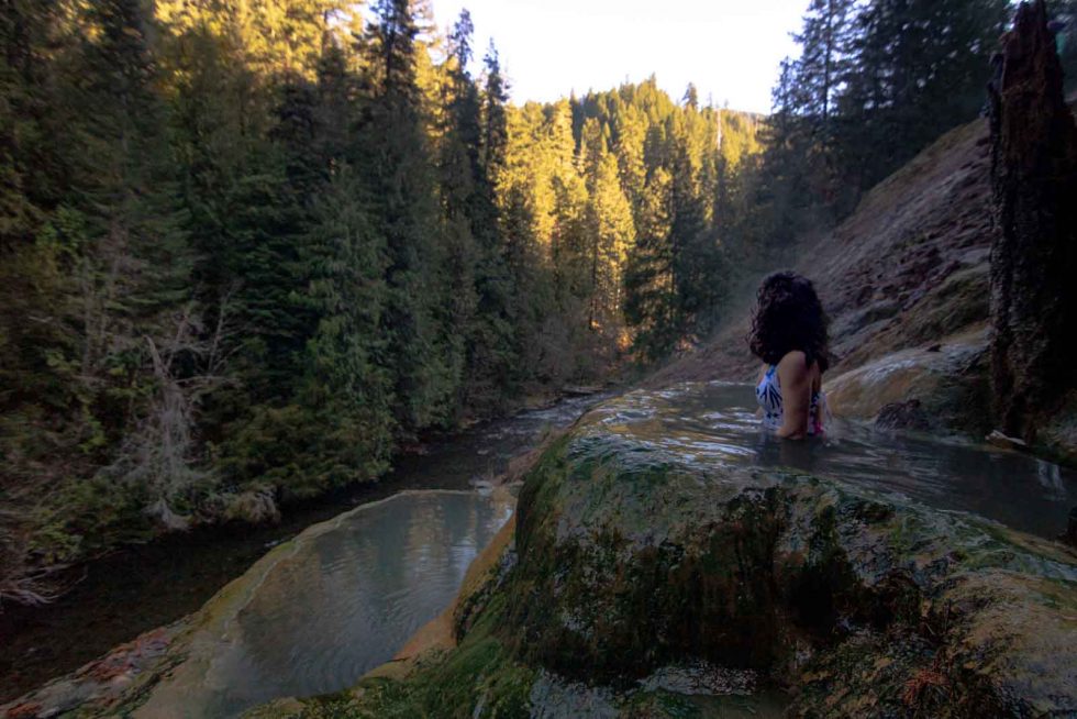 11 Tips For Visiting Umpqua Hot Springs (Toketee Hot Springs)