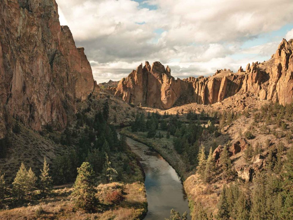 Der Canyon Trail ist eine weitere unterhaltsame Wanderung am Smith Rock.