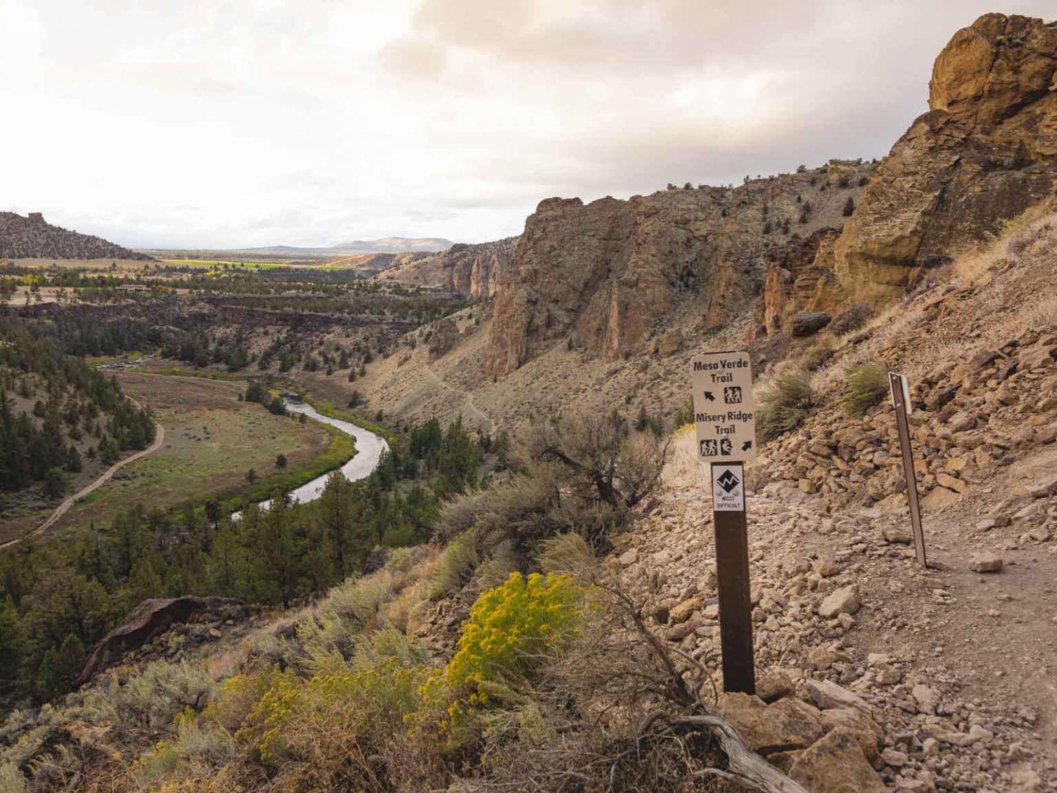 Misery Ridge Trail—Smith Rock State Park's BEST Hike!