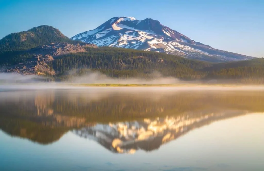 Don't forget to add Sparks Lake to your Oregon itinerary.