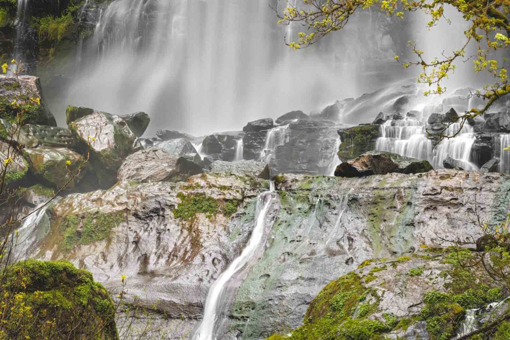 Golden and Silver Falls is an Oregon waterfall duo near the Oregon coast town of Coos Bay