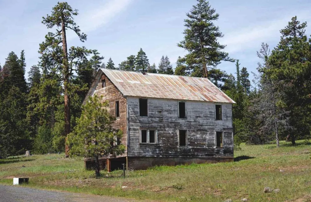 The Blue Ridge Mine is a mercury mine located in Ochoco National Park.