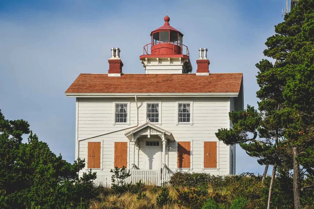 Yaquina Bay Lighthouse, one of the most beautiful Oregon Lighthouses