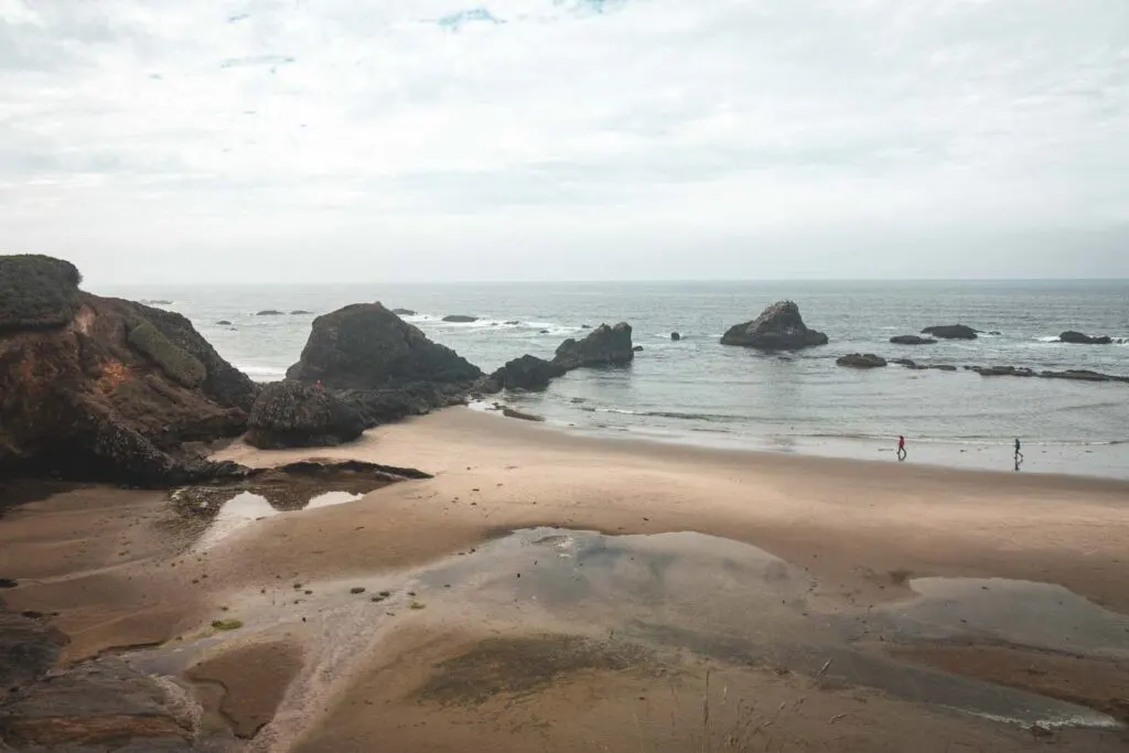 View over Seal Rock and beach near Newport, Oregon