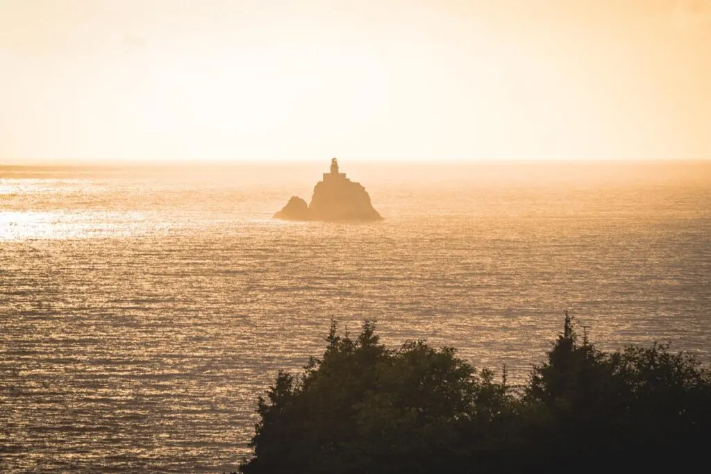 View of ocean with Tillamook Rock Lighthouse in Ecola State Park