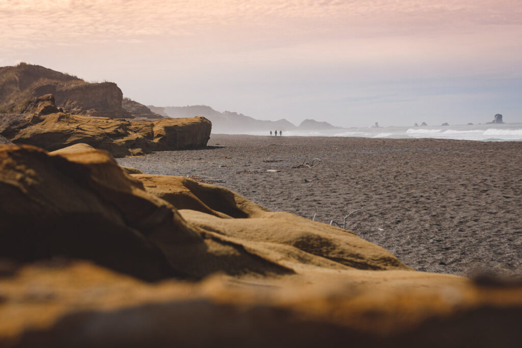 Rocky beach on the Floras Lake Waterfall Beach Coastal Trail in Oregon