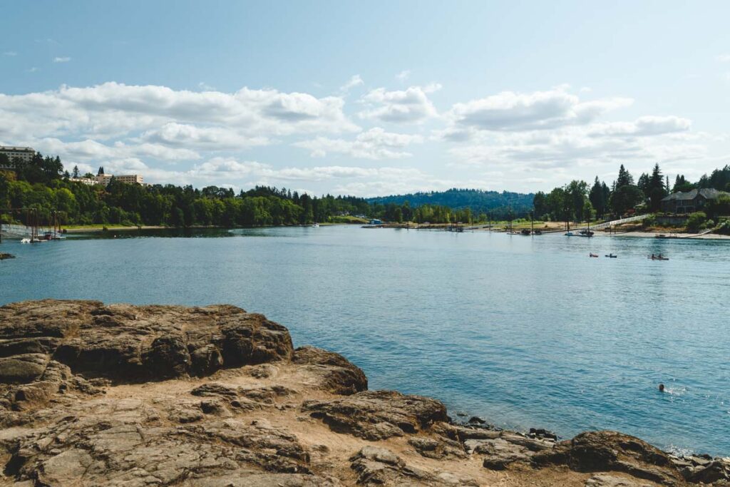 Water view at Elk Rock Island Park in Portland