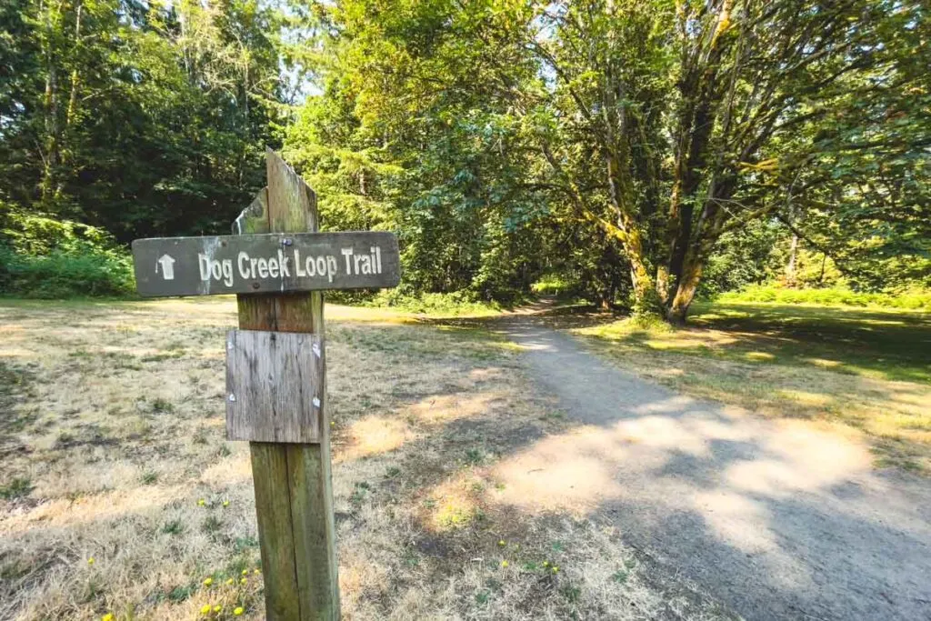 Sign for hiking trail at Milo McIver State Park
