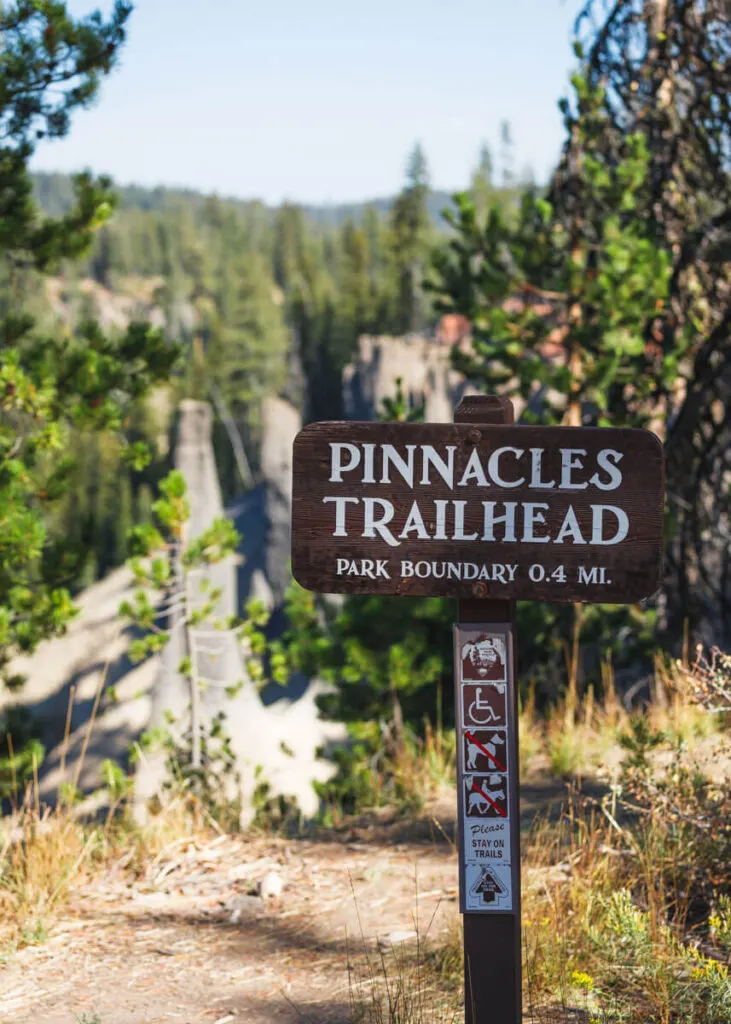 Sign for Pinnacles Valley trailhead one of the Crater Lake hikes