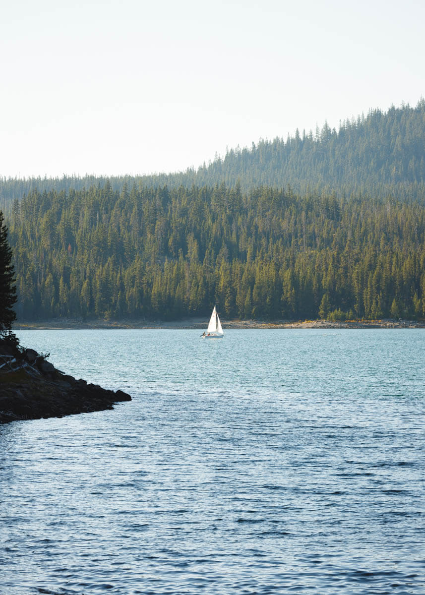 Sail boat on Elk Lake