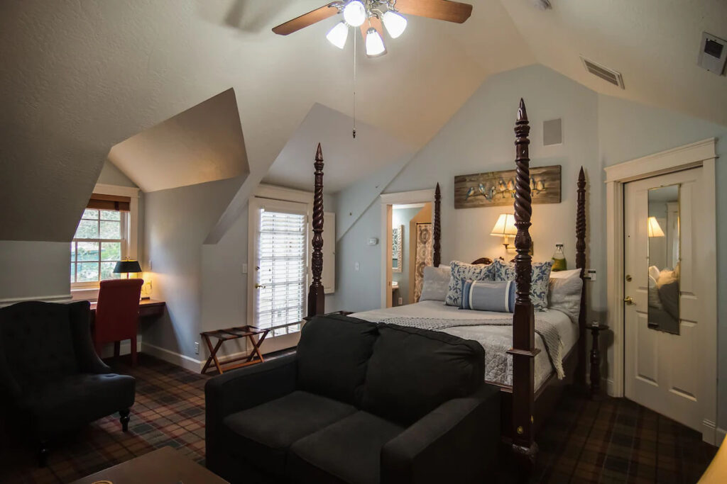 Campbell House Inn is a great bed and breakfast to stay in Eugene.