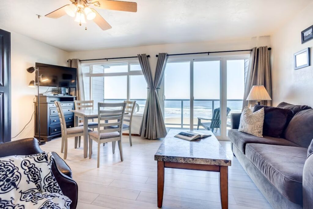 Open living space of the Nye Beach Condo in Newport.