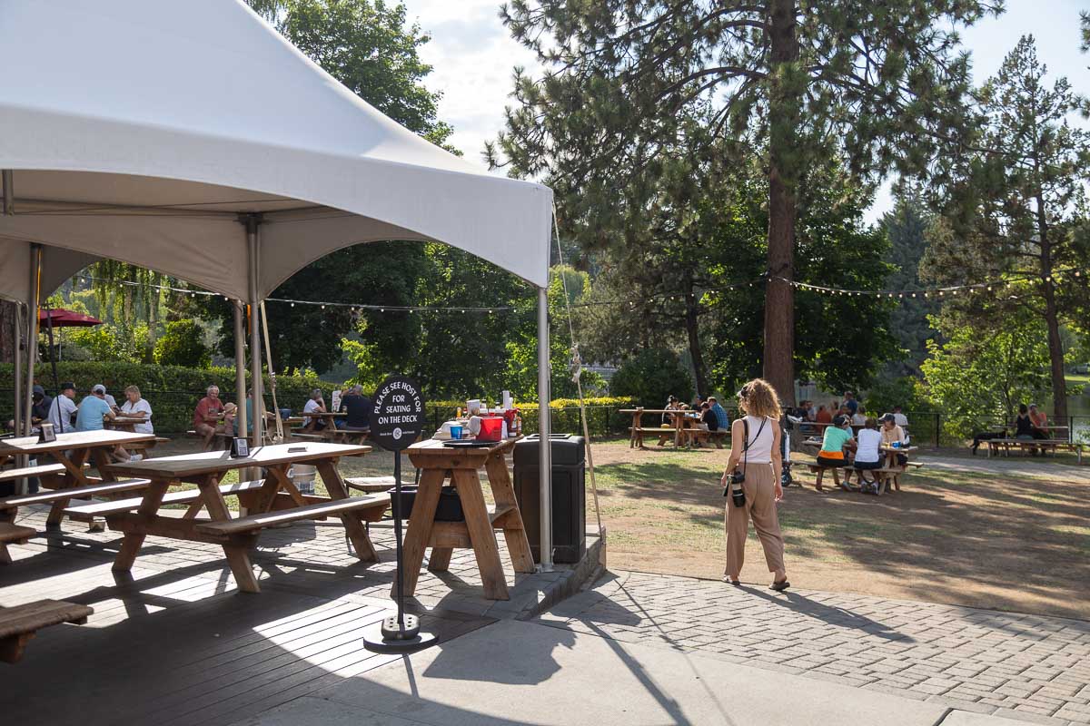 Bend Brewing Company outside patio.
