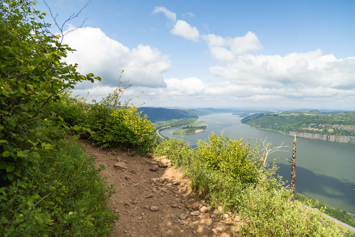 Angel's Rest Trail Gorge view