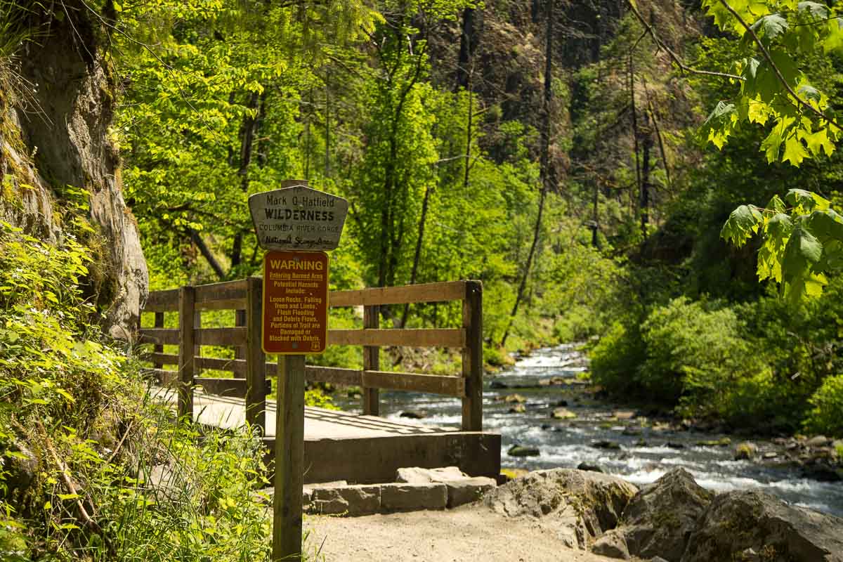 Wahclella Falls sign along trail