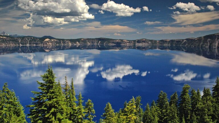 Crater Lake National Park Oregon